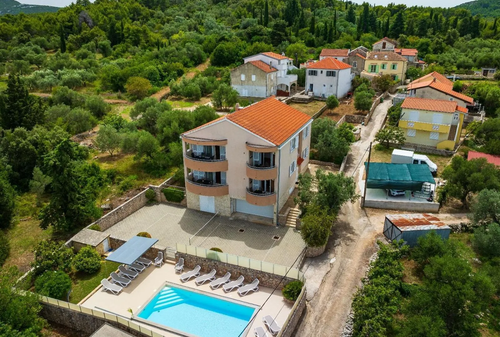 Holiday Home Mokra With Private Pool Zdrelac Croatia