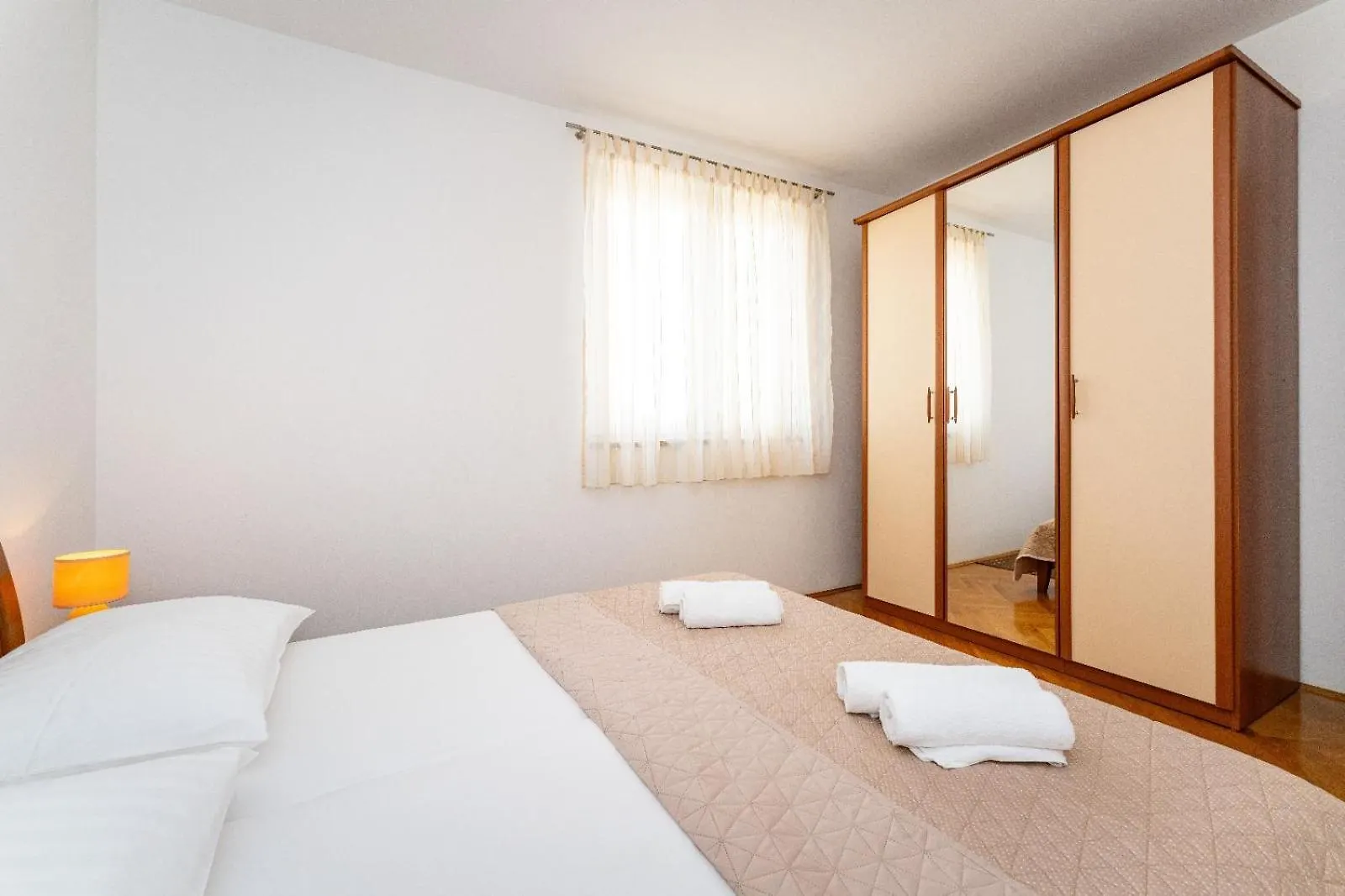 Holiday Home Mokra With Private Pool Zdrelac Croatia